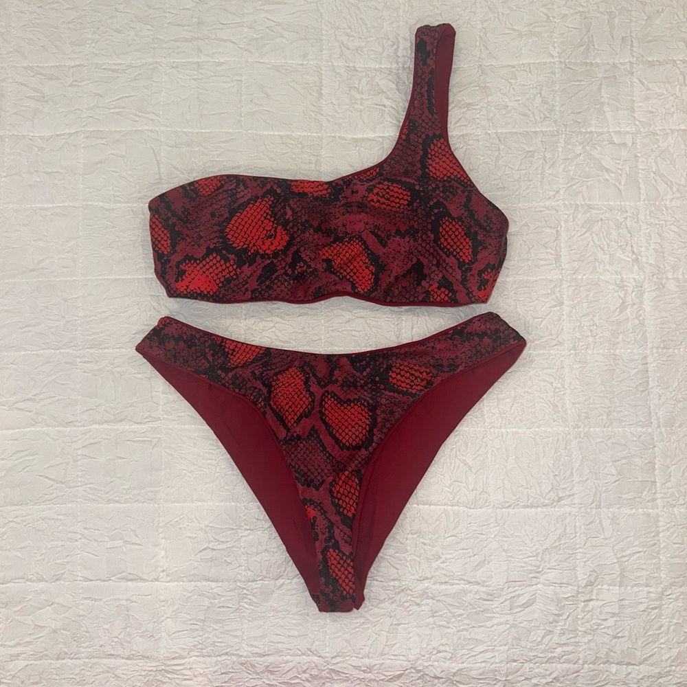 Red Snake Print One-Shoulder Bikini